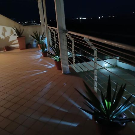 Armareaoverseassuites 1 Fiumicino Luaran gambar